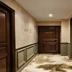 Leon Hotel-Pigalle Suite-54